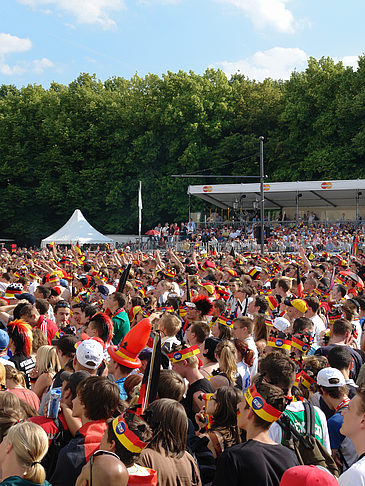 Foto Fanfest - Menchenmasse - Berlin