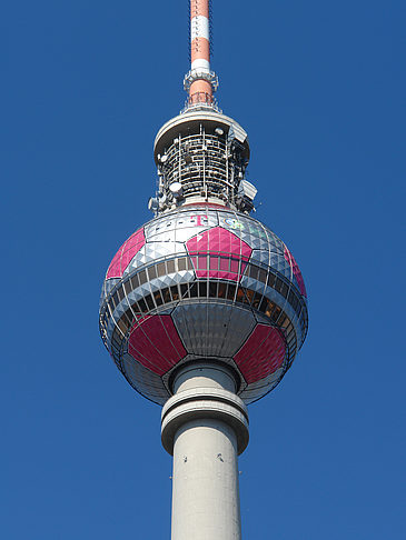 Fernsehturm Nahaufnahme Foto 