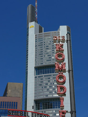 Foto Commerzbank hinter Komödie - Frankfurt am Main