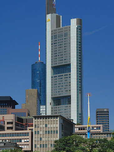 Commerzbank mit Maintower Foto 