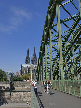 Foto Hohenzollernbrücke beim Kölner Dom