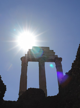 Fotos Dioskurentempel mit Sonne