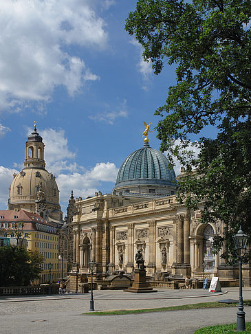 Foto Frauenkirche und Kunstakademie