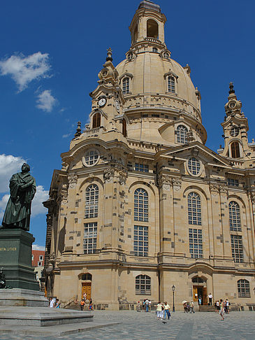 Frauenkirche und Lutherdenkmal