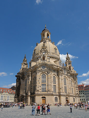 Frauenkirche und Neumarkt Foto 