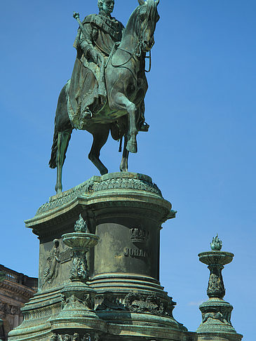 Fotos König-Johann-Statue