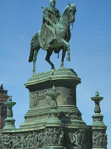 König-Johann-Statue Foto 