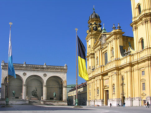 Foto Feldherren - München