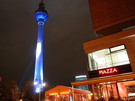 Fernsehturm am Alexanderplatz Fotos