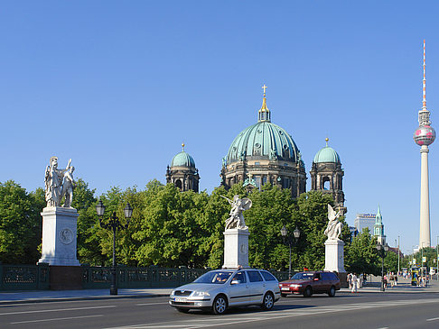 Fotos Berliner Dom mit Fernsehturm