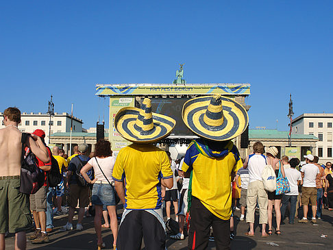 Fans am Brandenburger Tor Foto 