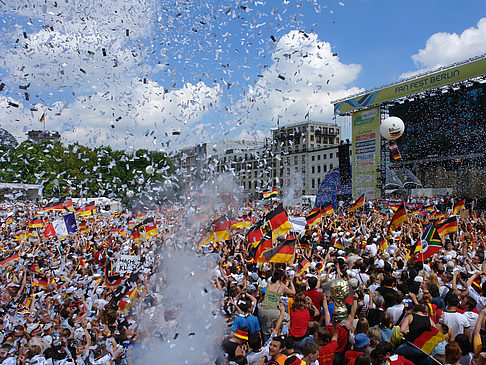 Fotos Konfetti Parade - Nationalmannschaft