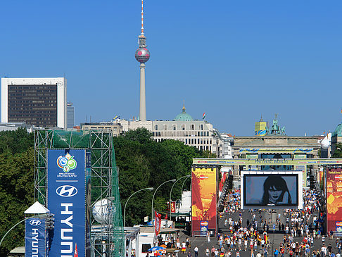 Straße des 17. Juni Foto 