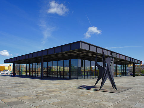 Fotos Terrasse an der Neuen Nationalgalerie