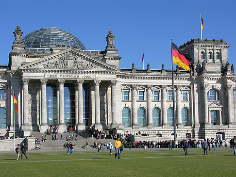 Touristen am Reichstag Foto 