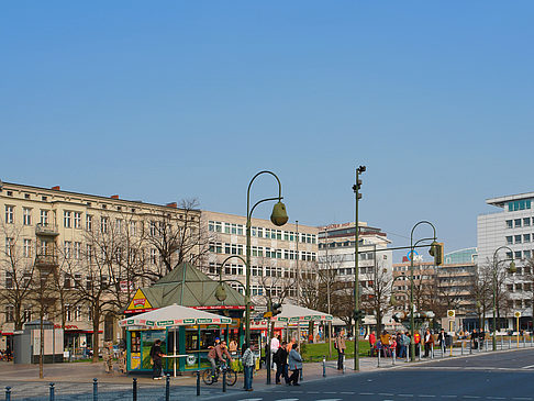 Straßencafé