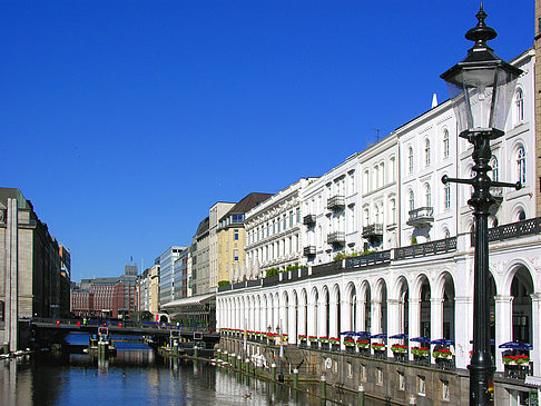 Alster Arkaden am Alsterfleet Foto 