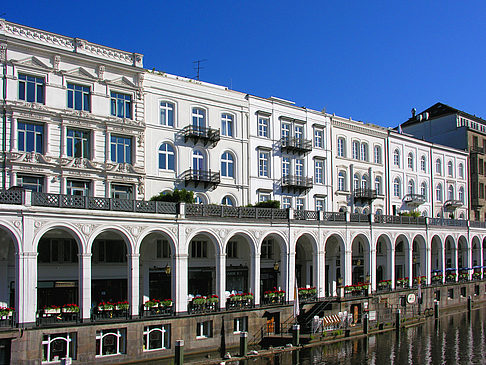 Alster Arkaden am Alsterfleet Foto 