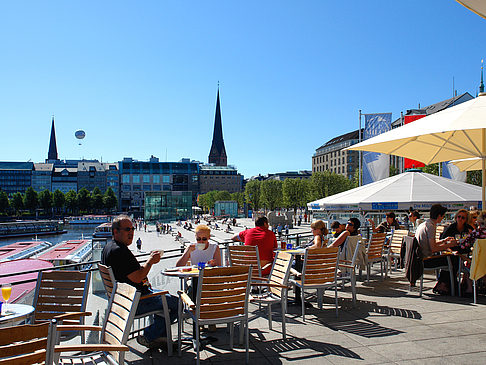 Brunchterrasse auf dem Alster Pavillon