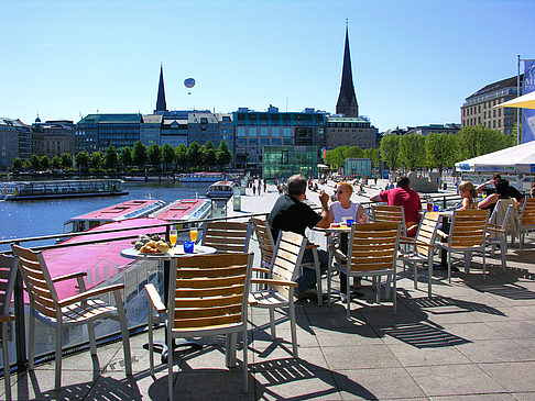 Brunchterrasse auf dem Alster Pavillon