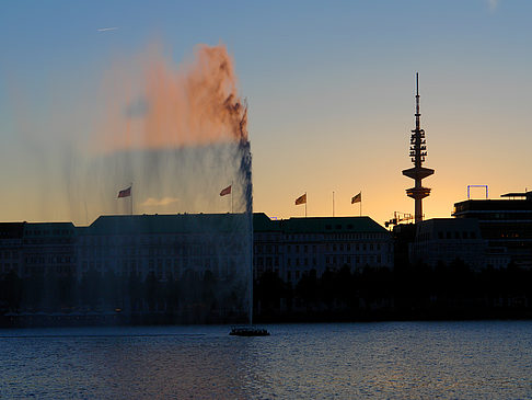 Sonnenuntergang über der Binnenalster Foto 