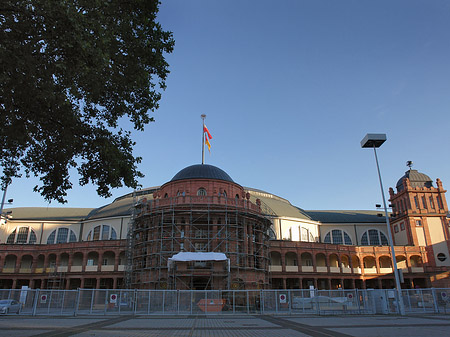 Festhalle auf Messeplatz