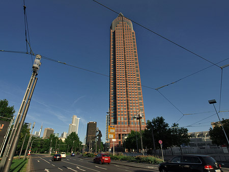 Blick auf Theodor-Heuss-Allee Foto 