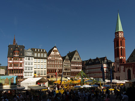 Foto Römerberg mit Nikolaikirche - Frankfurt am Main