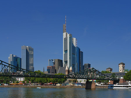 Fotos Skyline von Frankfurt mit eisernem Steg | Frankfurt am Main