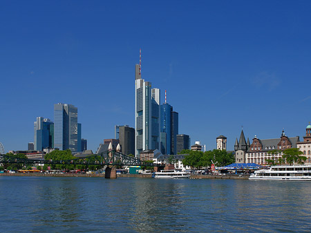 Fotos Skyline von Frankfurt mit Saalhof | Frankfurt am Main