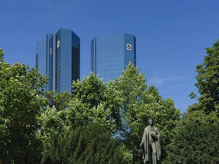 Foto Schiller und Deutsche Bank - Frankfurt am Main