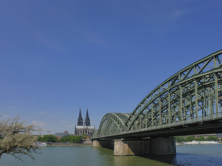 Foto Hohenzollernbrücke am Kölner Dom