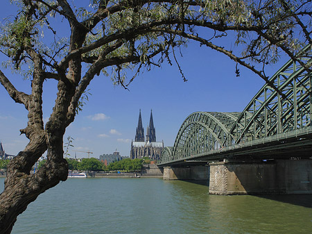 Foto Hohenzollernbrücke am Kölner Dom - Köln