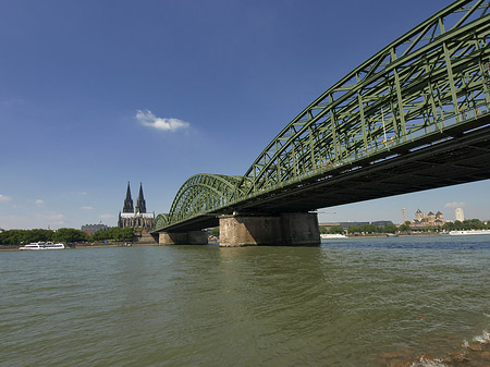 Foto Hohenzollernbrücke am Kölner Dom - Köln