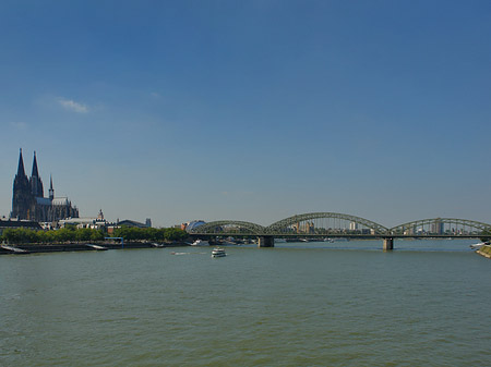 Fotos Hohenzollernbrücke am Kölner Dom