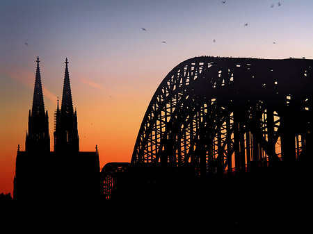 Fotos Kölner Dom hinter der Hohenzollernbrücke | Köln