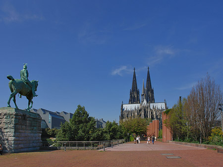 Weg zum Kölner Dom Fotos