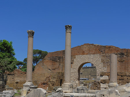 Fotos Basilica Aemilia