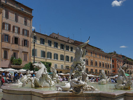 Neptunbrunnen Fotos