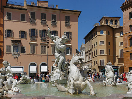 Fotos Neptunbrunnen