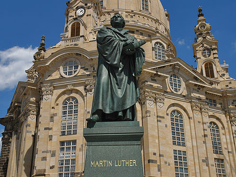 Frauenkirche und Lutherdenkmal