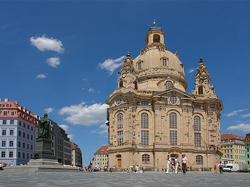 Foto Frauenkirche und Neumarkt