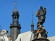 Denkmal vor der Stadthalle