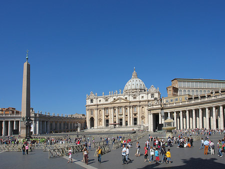 Fotos Obelisk mit dem Petersdom | 